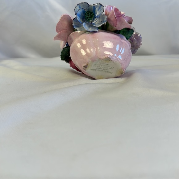 Thorley Bone China Handmade and Painted Floral  Bouquet - Picture 7 of 13